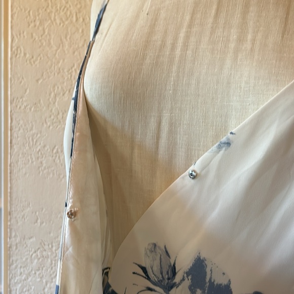 Lulu’s Off White/Cream and Blue Floral Print Wrap Maxi Dress - Picture 9 of 13